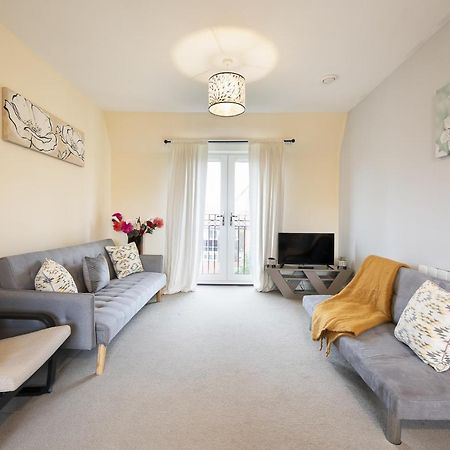 Inaras Place Aylesbury  Eksteriør billede