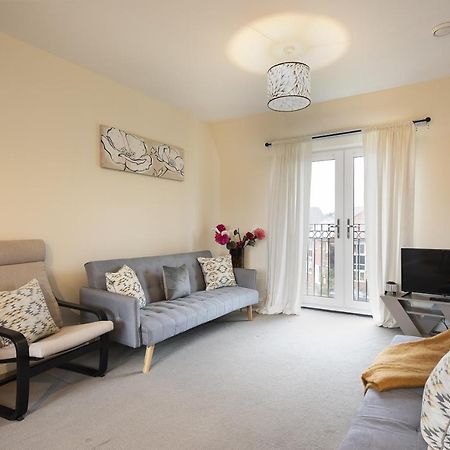 Inaras Place Aylesbury  Eksteriør billede