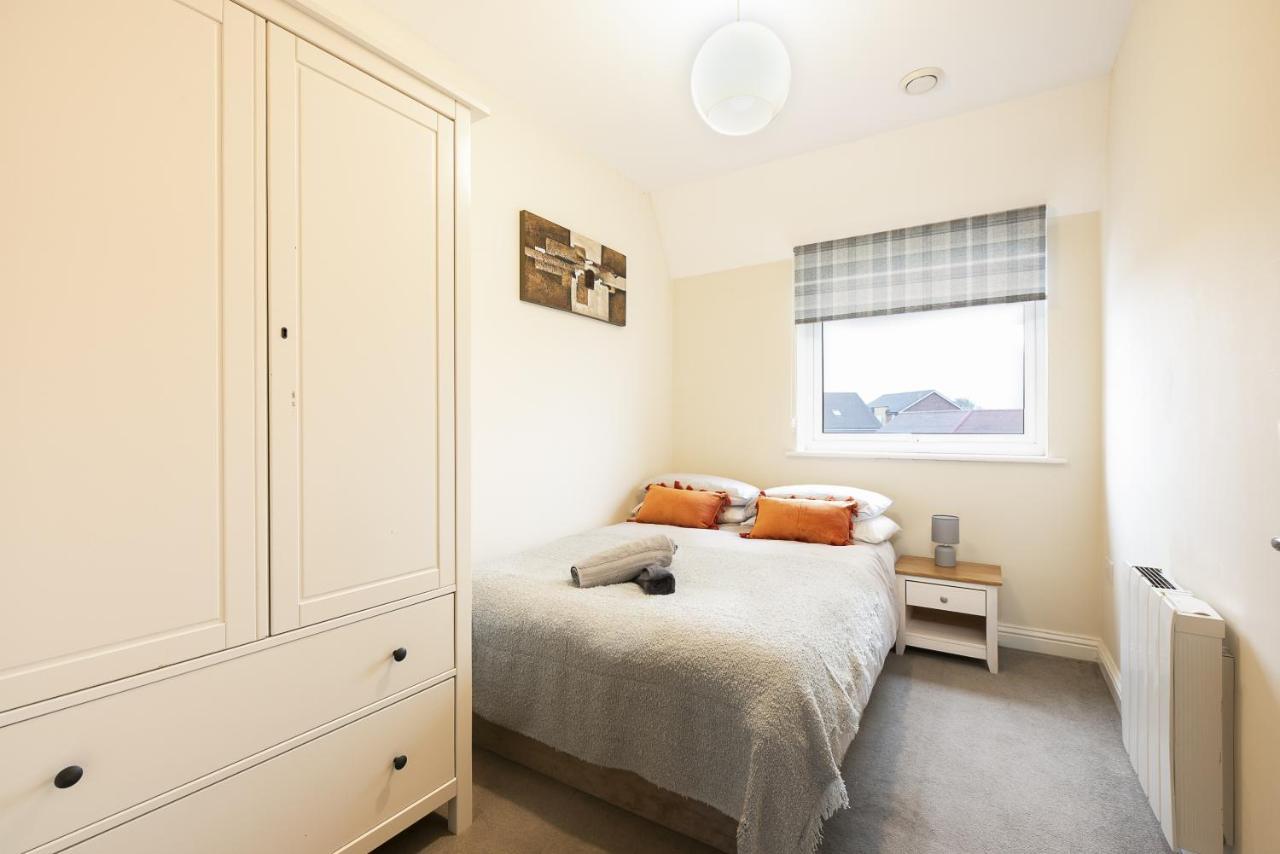 Inaras Place Aylesbury  Eksteriør billede