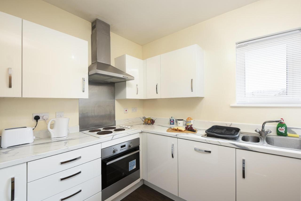 Inaras Place Aylesbury  Eksteriør billede